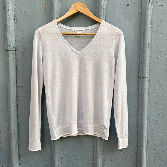 Club Monaco v neck sweater, XS - Picture 1 of 8